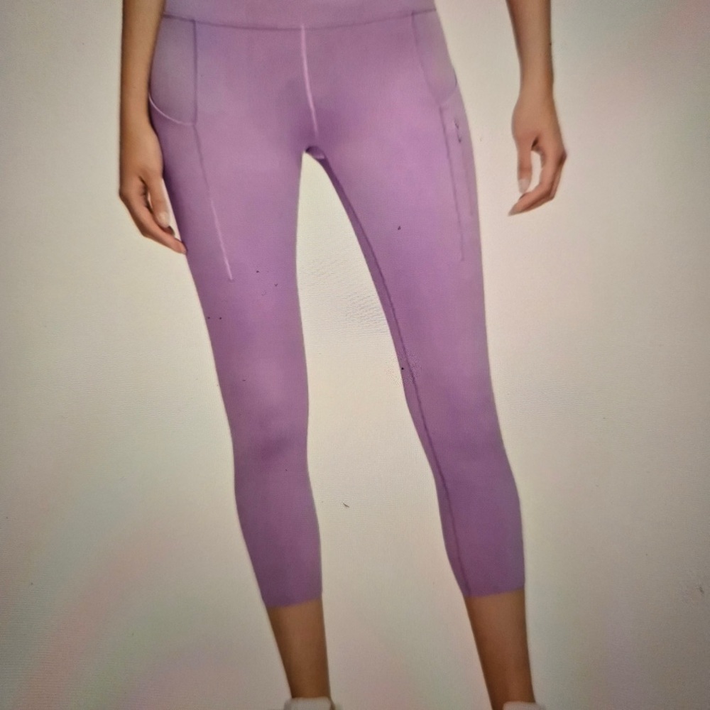 Nike Women’s Go Firm support High Waisted Purple Cropped Leggings